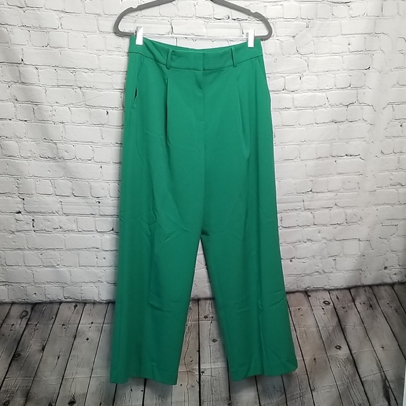 LOFT Pants - LOFT womens pant "The Peyton Trouser" Green Flat Front Wide Leg size 8P EUC